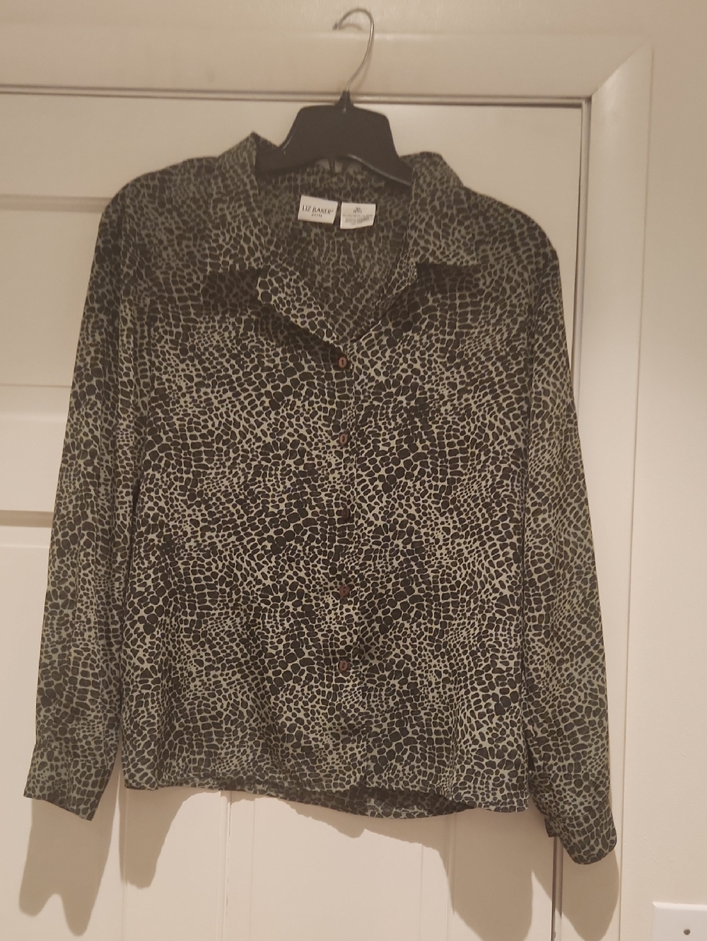 Liz Baker Olive & Black Animal Print Button Front Top 14P